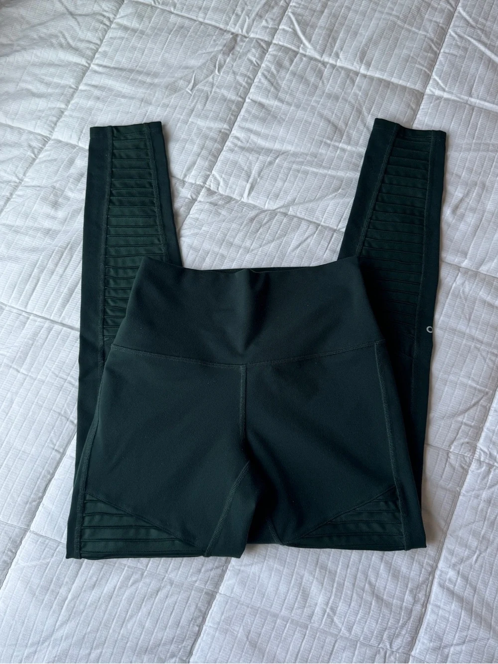 Alo dark green moto leggings size S
